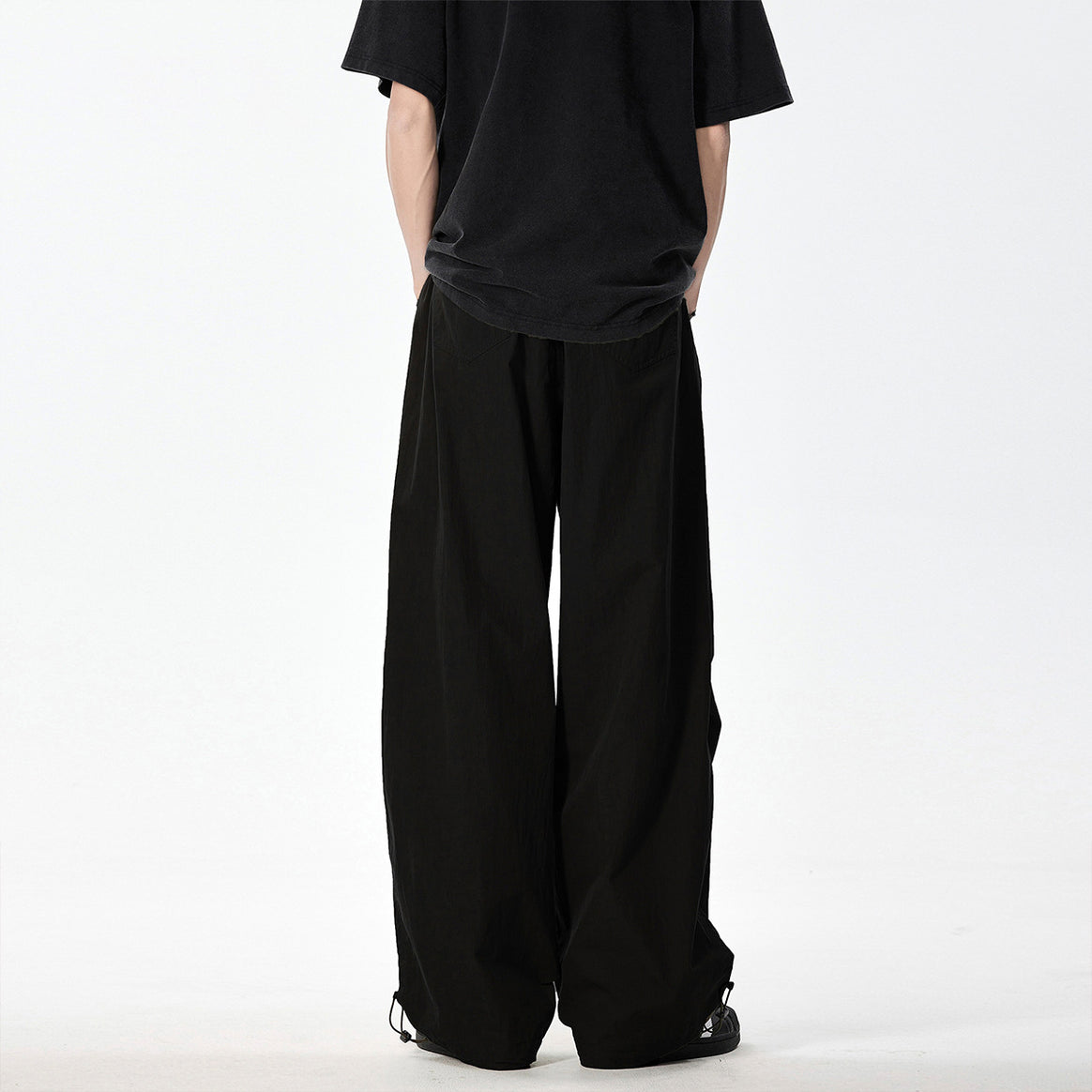 Men's Loose Utility Cargo Pants with Drawstring Waist Knee Panels and Adjustable Hem Mune Fashion