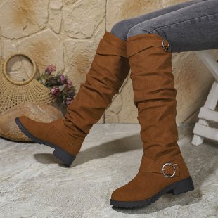 Ladies Over-The-Knee Boots Made Of Soft Suede with Decorative Buckle Detail Mune