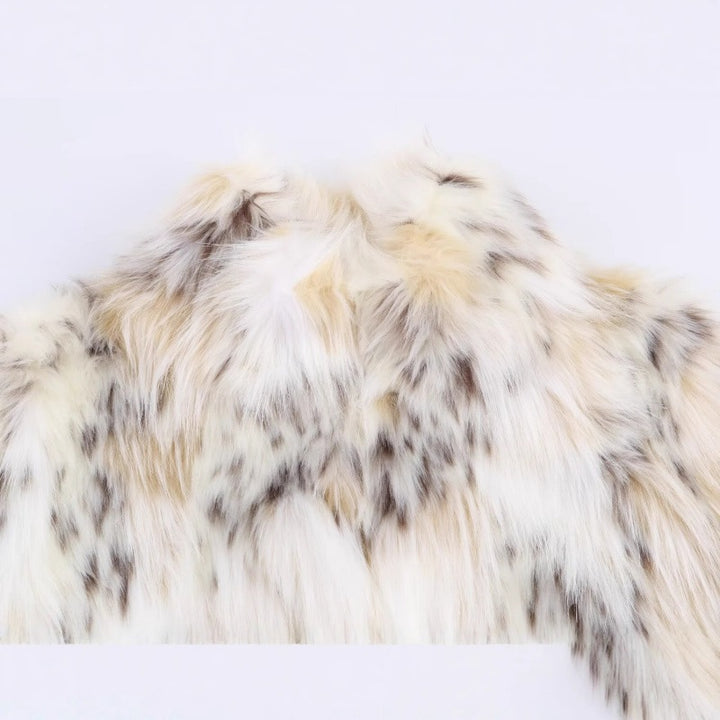 Women Short Cut Faux Fur Jacket with Stand Collar and Voluminous Faux Fur Mune Fashion