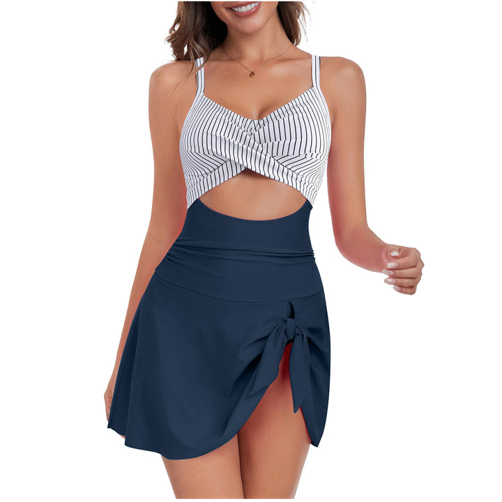 Women's swimsuit with trendy wrap skirt and cut-out Mune Fashion