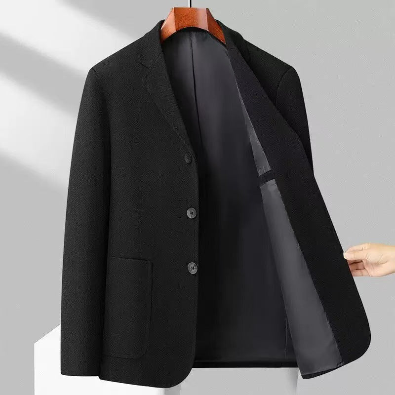 Men's herringbone blazer in vintage style with patch pockets and soft wool blend Mune Fashion