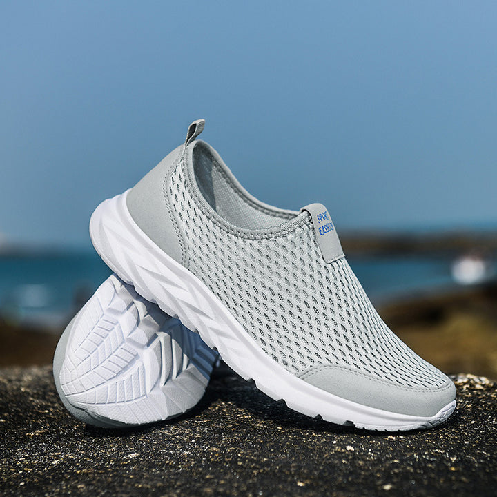 Unisex Breathable Slip-On Sneakers made of Mesh with Non-Slip Lightweight Sole Mune Fashion