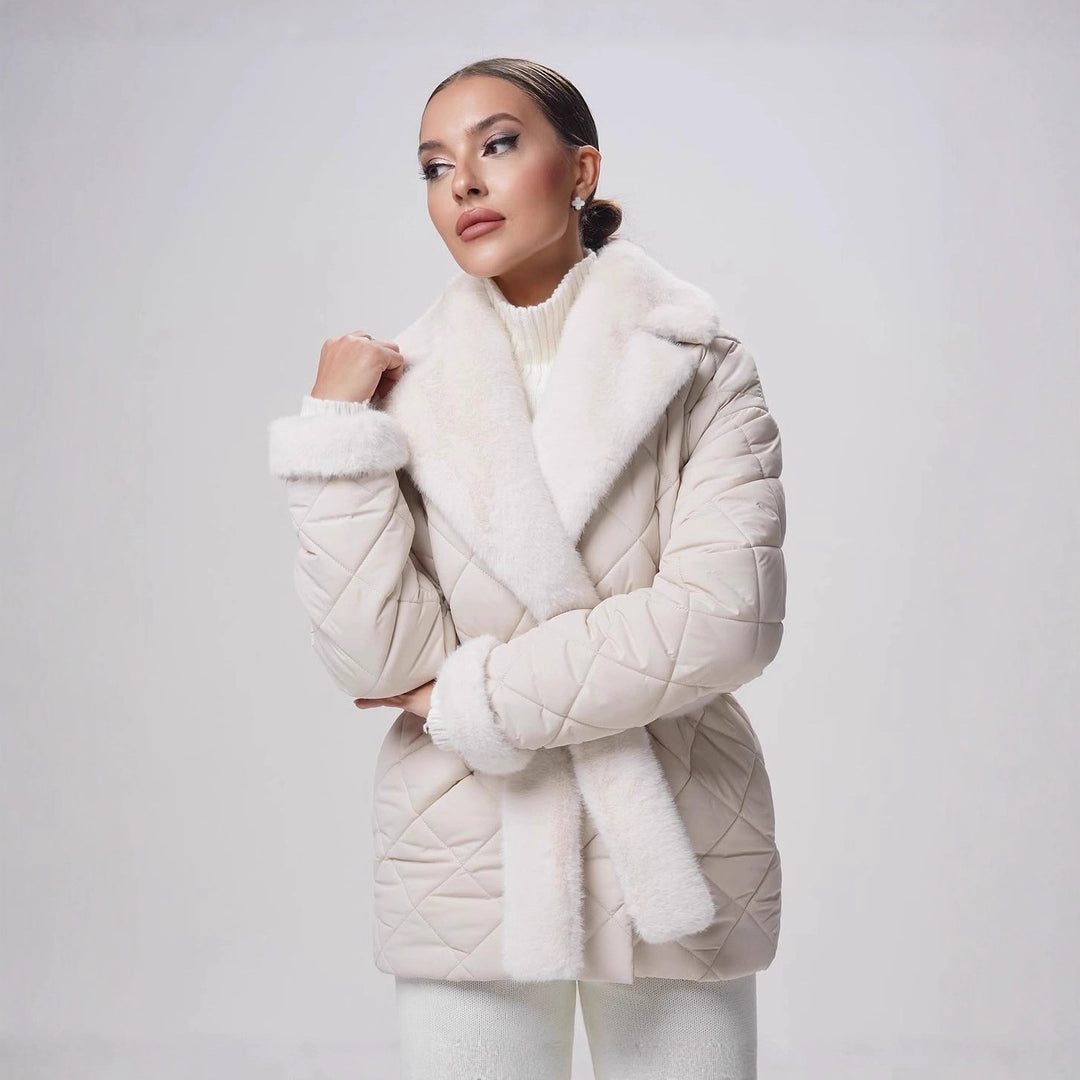Women's quilted coat with fur trim and belted waist Mune Fashion