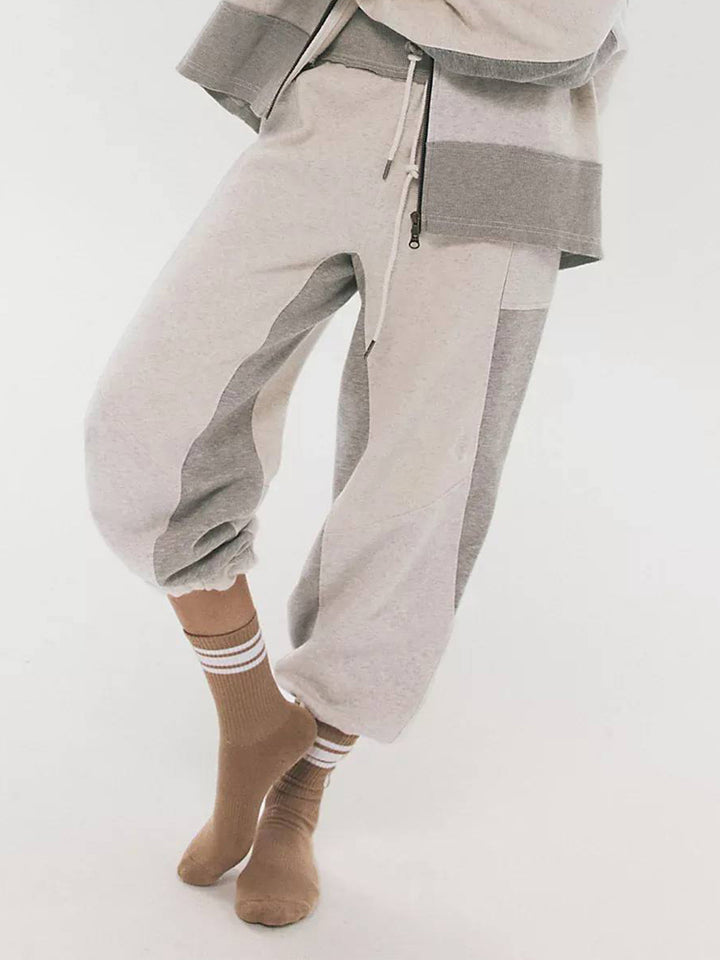 Women's oversized sweatpants in baggy cut with high waistband fit and drawstring Mune Fashion