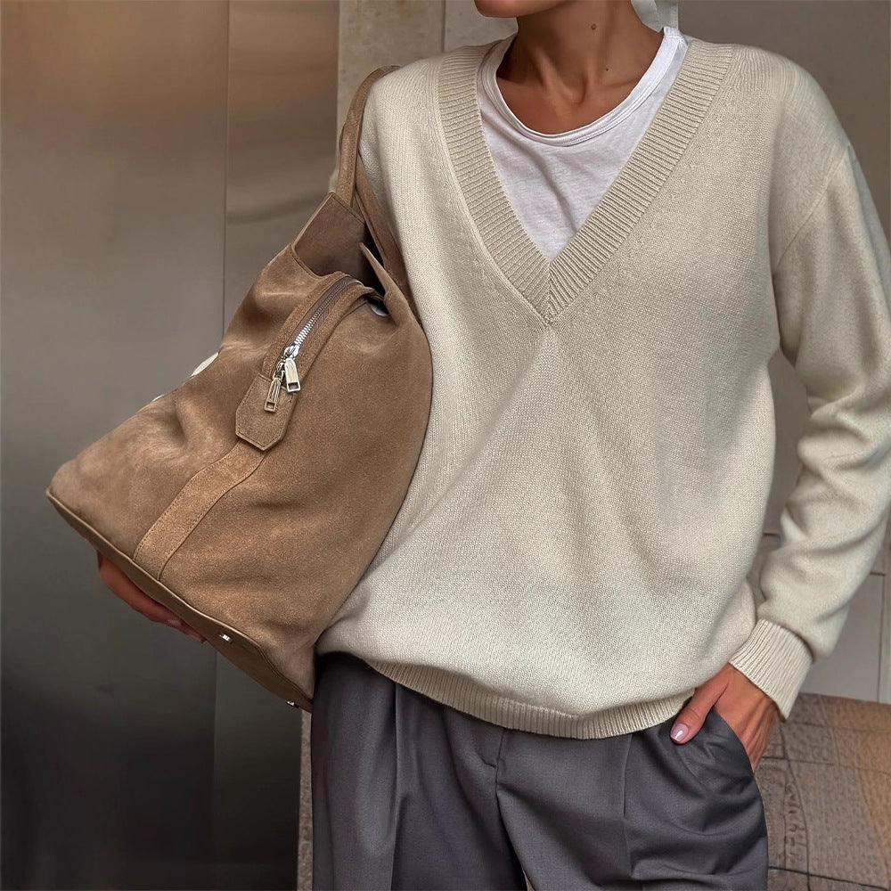 Women's Oversize V-Neck Sweater made of Cashmere Mix with Ripped Hem Mune Fashion