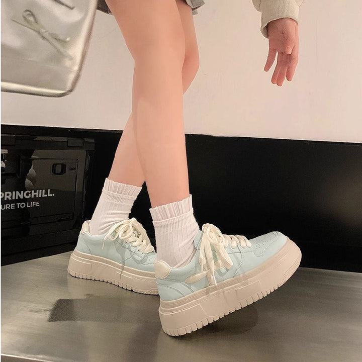 Women's fashion sneakers with extra high platform and breathable surface Mune Fashion