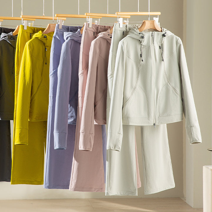 Women's Lightweight Hooded Jacket made of Functional Fleece with Two-Way Zipper and Ergonomic Seams Mune Fashion