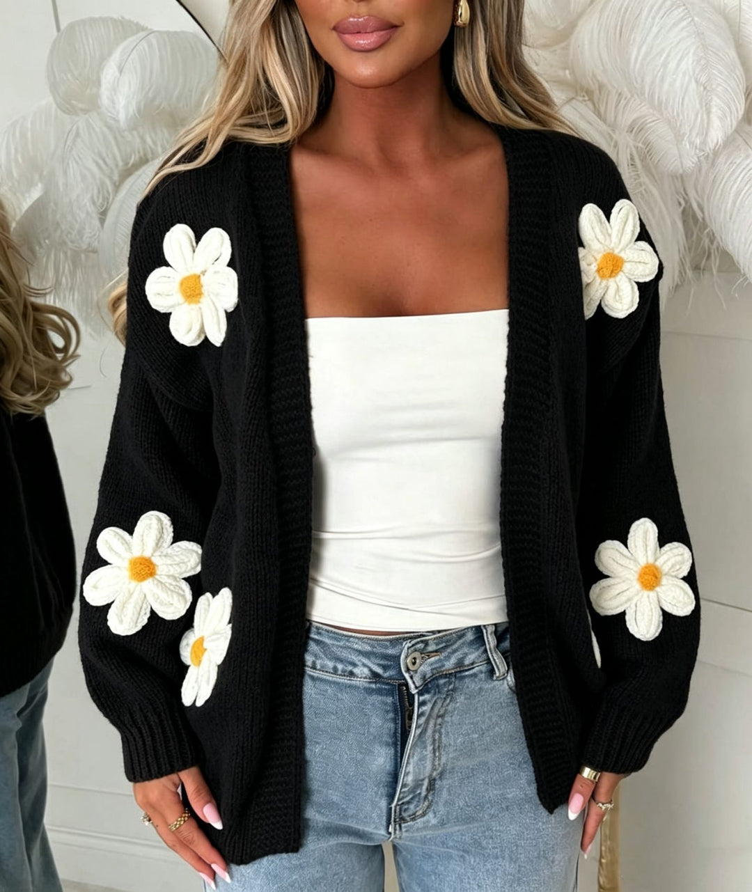 Women’s Oversize Knit Cardigan with 3D Flower Appliqués and Ribbed Hem Mune Fashion