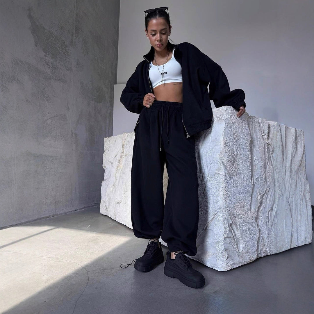 Women's oversized sweat set with zip-up jacket and wide joggers Mune Fashion