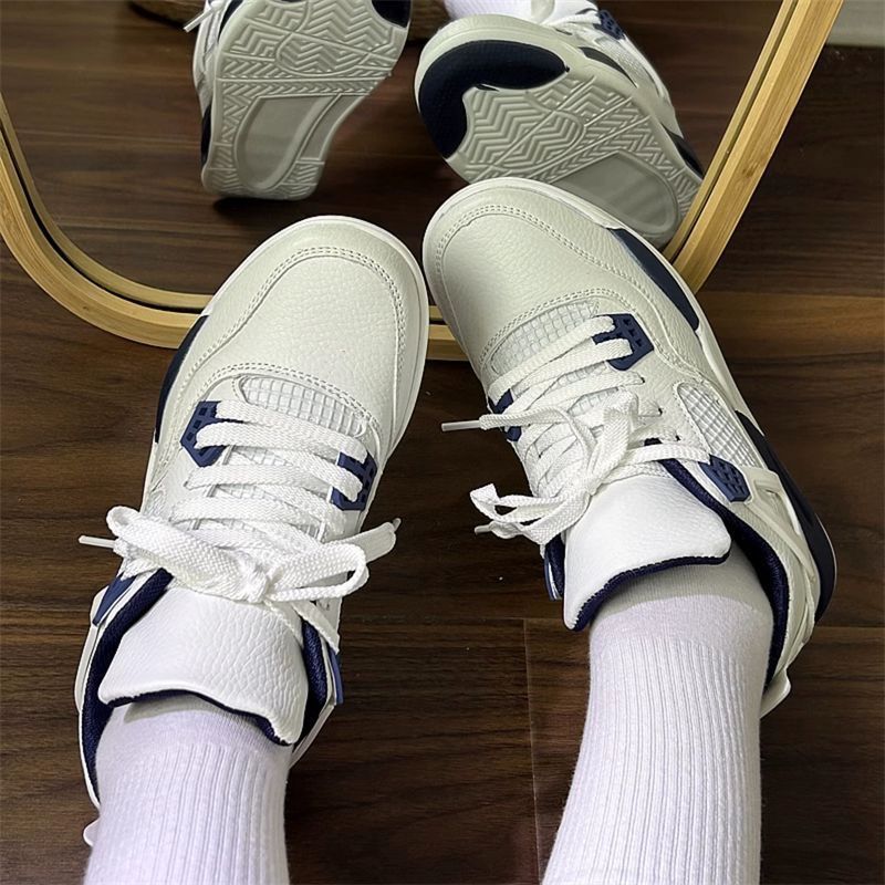 Women's athletic sneakers with breathable mesh structure and cushioning sole Mune Fashion