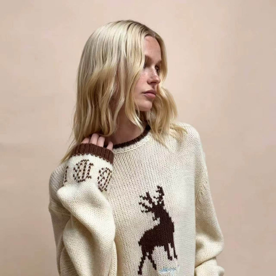 Women's Oversize Knit Sweater with Deer Intarsia, Round Neckline and Norwegian Cuffs Mune Fashion