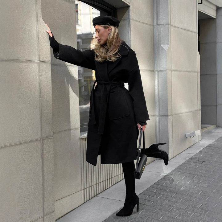 Women's wrap coat made of wool blend with belt at waist and patch pockets Mune Fashion