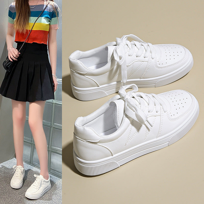 Women's Low Platform Sneakers with Padded Shaft and Classic Lacing Mune Fashion