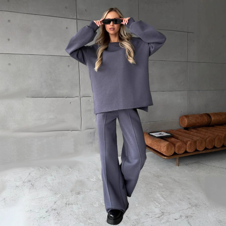 Women elegant lounge two-piece set with oversized sweatshirt and fitted wide-leg trousers Mune Fashion