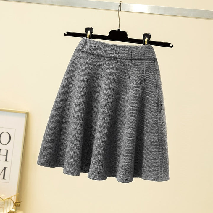 Ladies Wide-cut, elegant midi skirt Mune Fashion