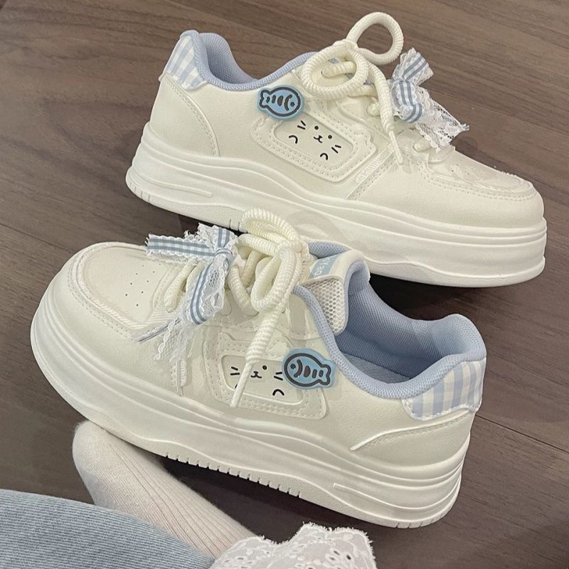 Women Platform Sneakers with playful animal motifs and comfortable sole Mune Fashion