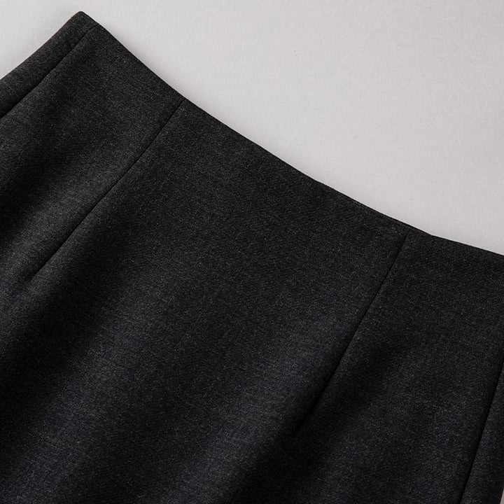 Women's maxi skirt made of fine knit with a straight fall and high waist Mune Fashion