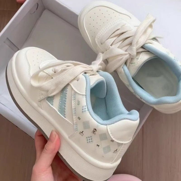 Women Sneakers with Check Pattern and Padded Sole Mune Fashion