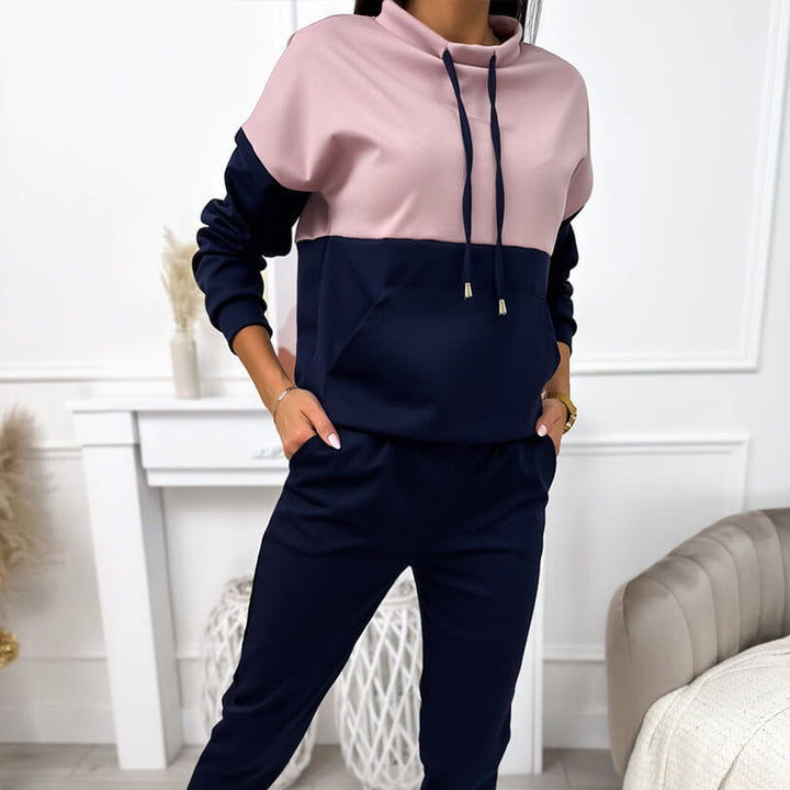 Women's two-piece loungewear set with stand-up collar, kangaroo pocket, and slim joggers Mune Fashion