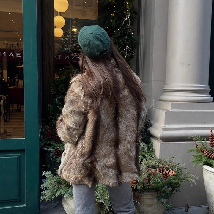 Women Boxy Faux Fur Coat with Luxurious Shawl Collar and Warm Padding Mune Fashion