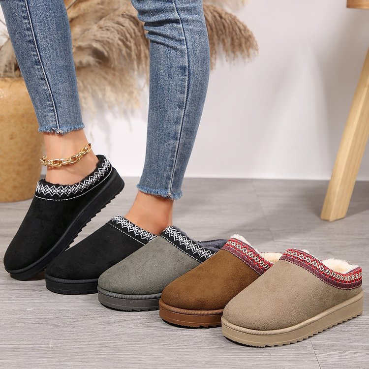 Women’s Insulated Slippers with Cozy Faux Fur Insole and Embroidered Entry Mune Fashion