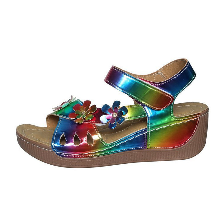 Women's Comfortable Sandals with Velcro Closure, Padded Insole and Flower Appliqué Mune Fashion
