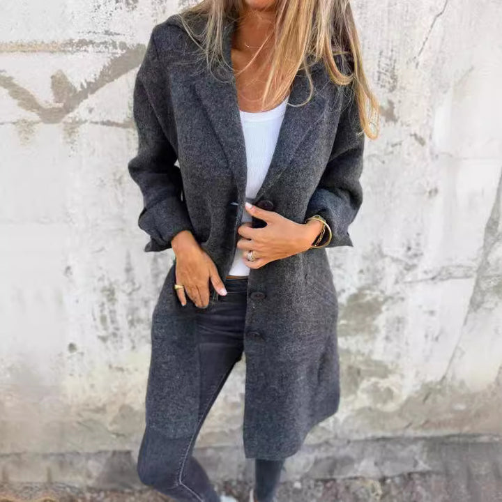 Women nan Oversize wool blend coat with lapel collar, patch pockets, buttoned front, and rolled-up sleeves Mune Fashion