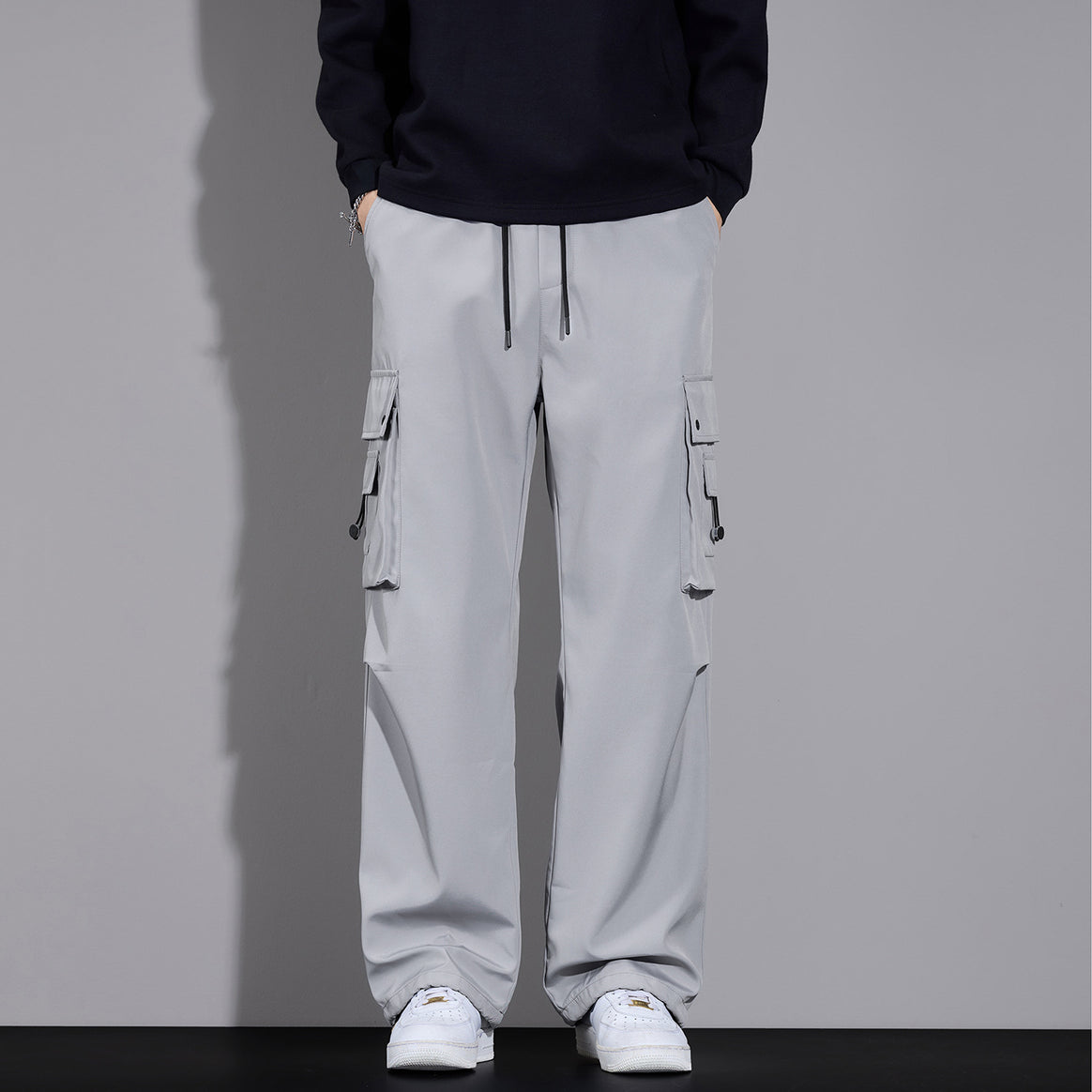 Men's Cargo Pants in Loose Fit with Multi-Pockets and Drawstring Waist Mune Fashion