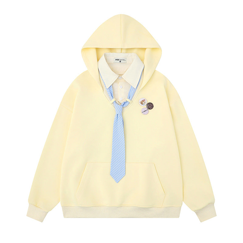 Women's hooded sweatshirt with inset shirt collar and pre-tied tie application Mune Fashion