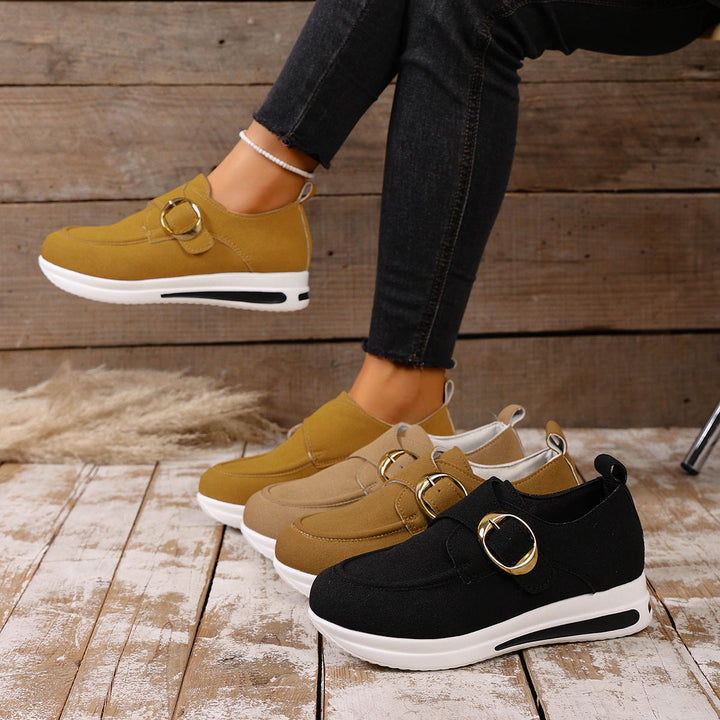 Women's sneakers with trendy buckle closure and comfortable sole Mune Fashion