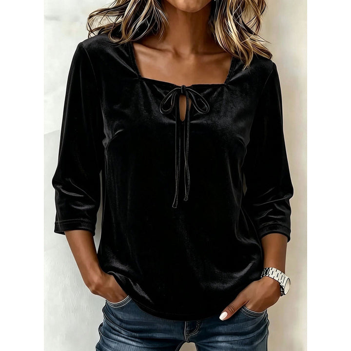 Ladies velvet blouse with square neckline, drawstring and three-quarter sleeves Mune Fashion