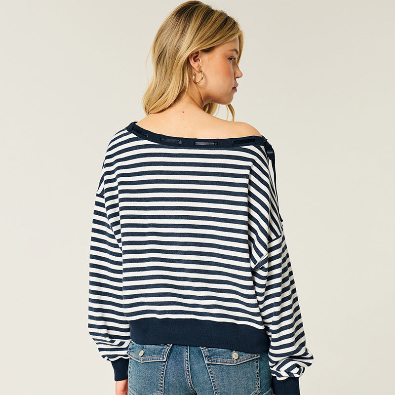 Women's oversized sweatshirt in marine look with off-shoulder, button placket and satin bows Mune Fashion