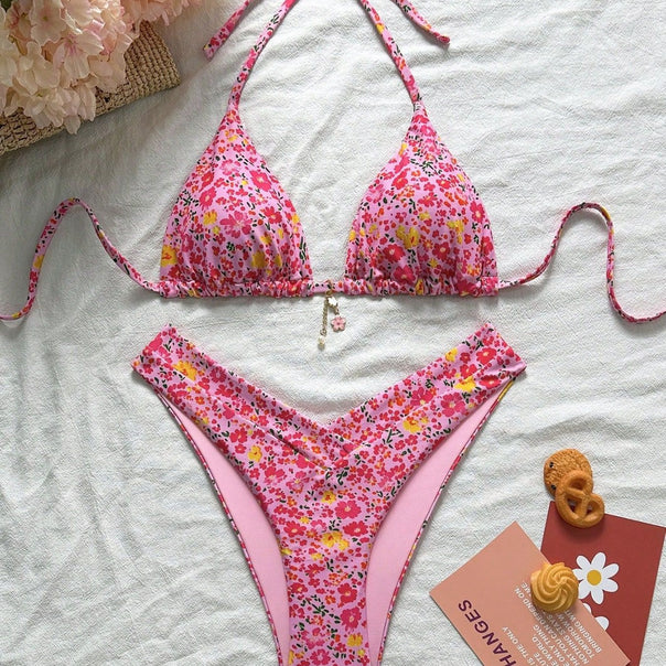 Women's Triangle Bikini with Floral Pattern Mune Fashion