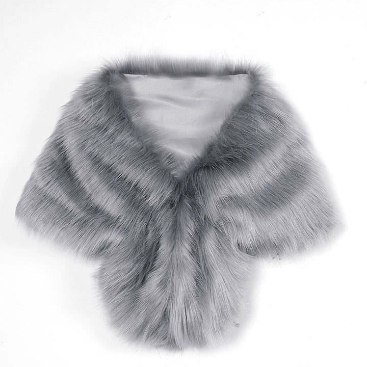 Women's elegant faux fur shoulder stole in capelet cut Mune Fashion