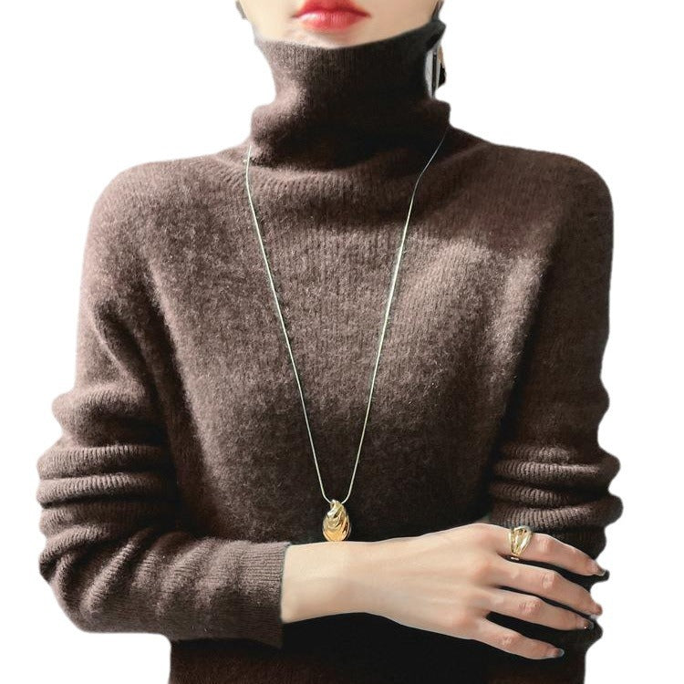 Women's short-cut turtleneck sweater made of soft cashmere blend with slim silhouette Mune Fashion