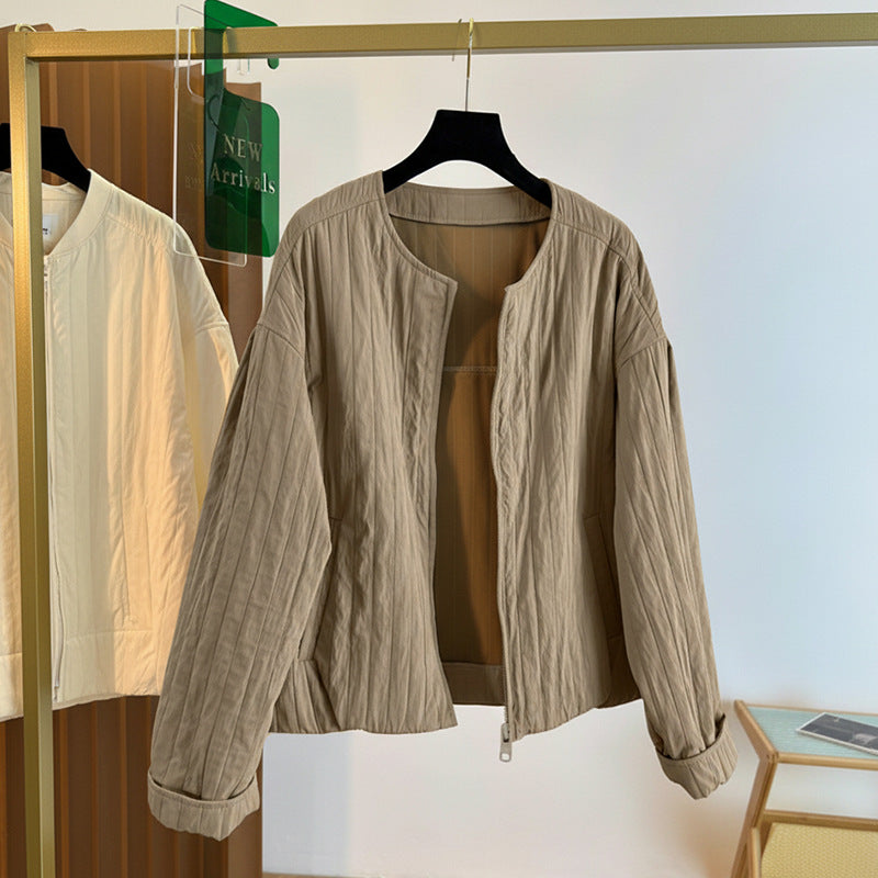Women Light Quilted Bomber Jacket with Stand-up Collar and Zipper Mune Fashion
