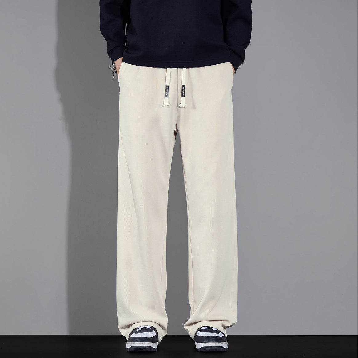 Men's Wide Relaxed Jogging Pants with Drawstring and Straight Leg Mune Fashion