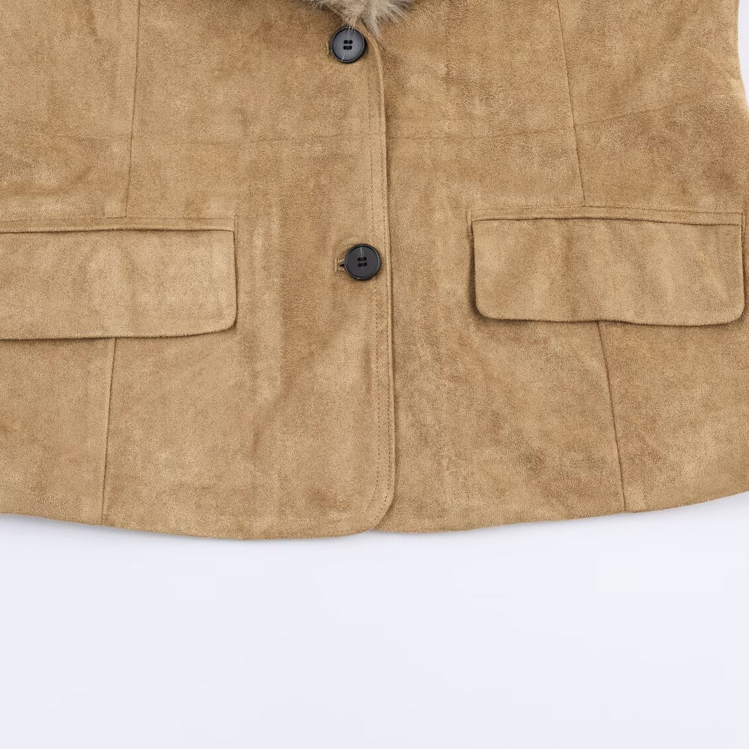 Women's short jacket made of faux suede with voluminous faux fur collar and fur cuffs Mune Fashion