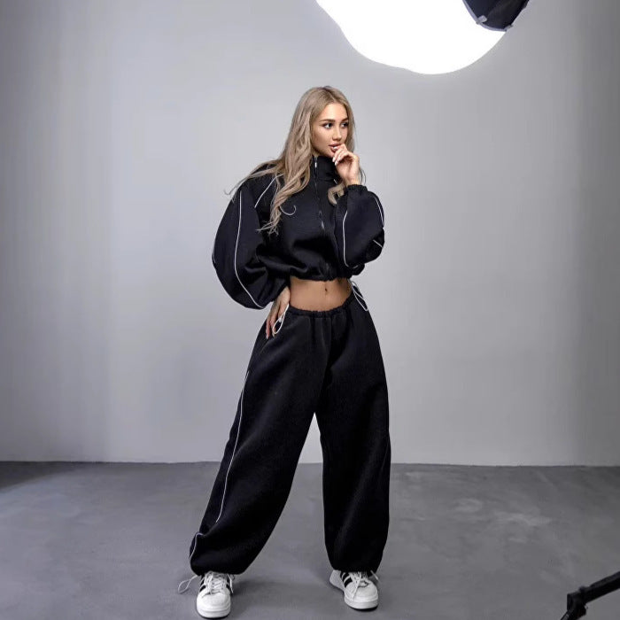 Women's cropped zip hoodie with drawstring waistband, oversized sleeves and contrasting piping Mune Fashion