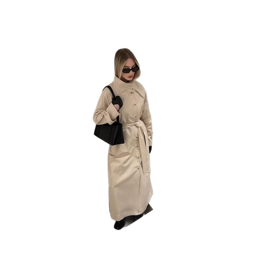 Ladies maxilength trench coat with high stand-up collar, double-breasted button placket and tie belt Mune Fashion