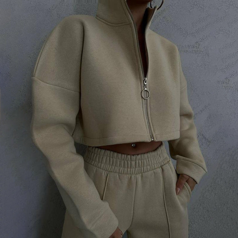 Women's cropped zip-up sweatshirt with stand-up collar and high-waisted jogger pants set Mune Fashion