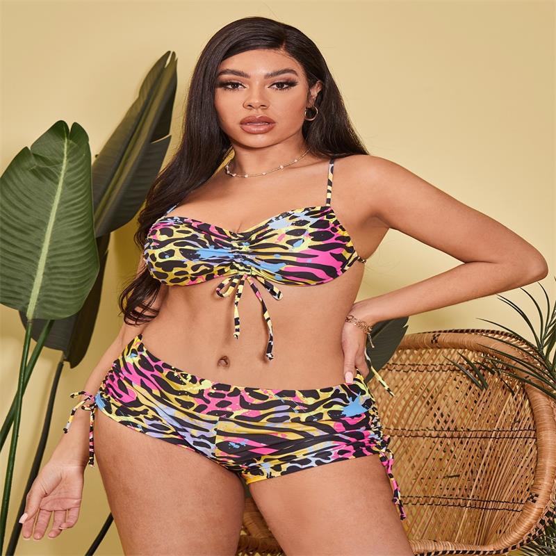 Ladies bikini set with intricate lacing and animal print Mune Fashion