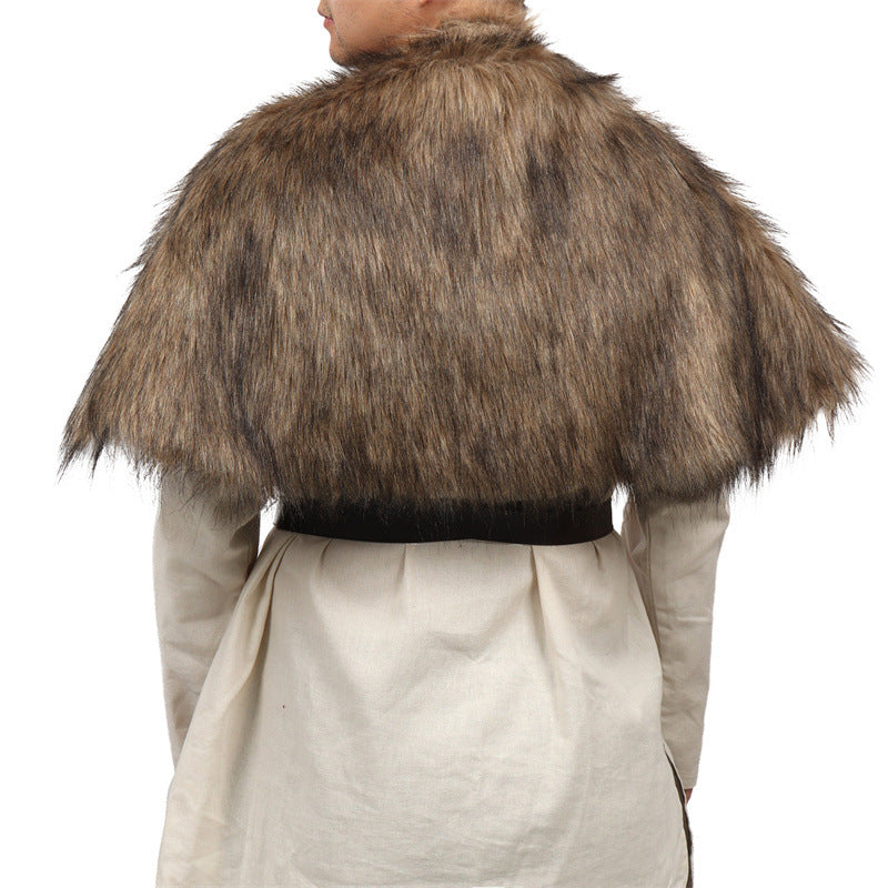 Men's Viking-inspired shoulder cape made of soft faux fur with adjustable leather straps Mune Fashion