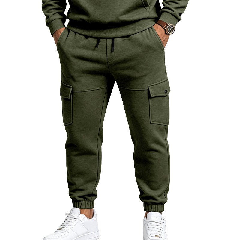 Men's cargo jogging pants with side flap pockets, drawstring and elastic cuffs Mune Fashion