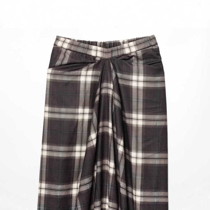 Women's midi skirt with check pattern and decorative front draping Mune Fashion