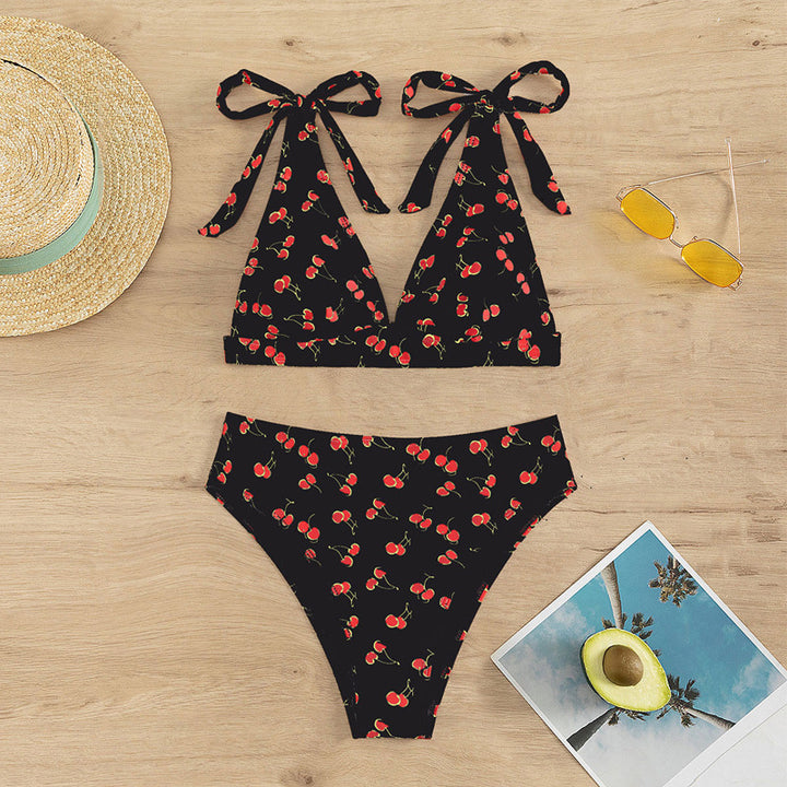 Women's triangle bikini with playful cherry motif Mune Fashion