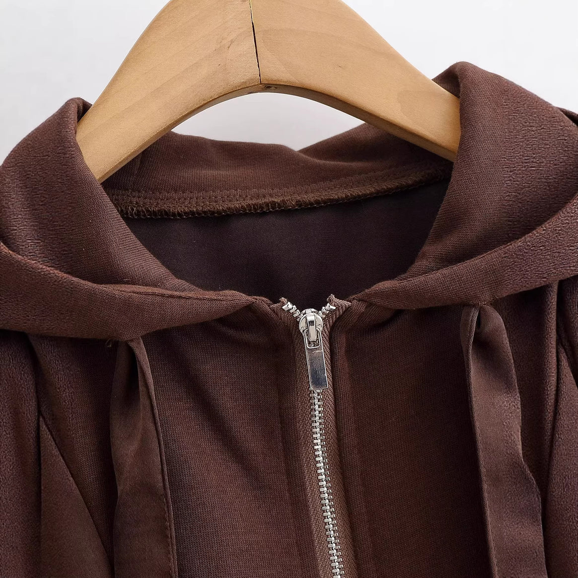 Women's Cropped Hooded Jacket with Zipper, Oversized Sleeves and Wide Ribbed Hem Mune Fashion