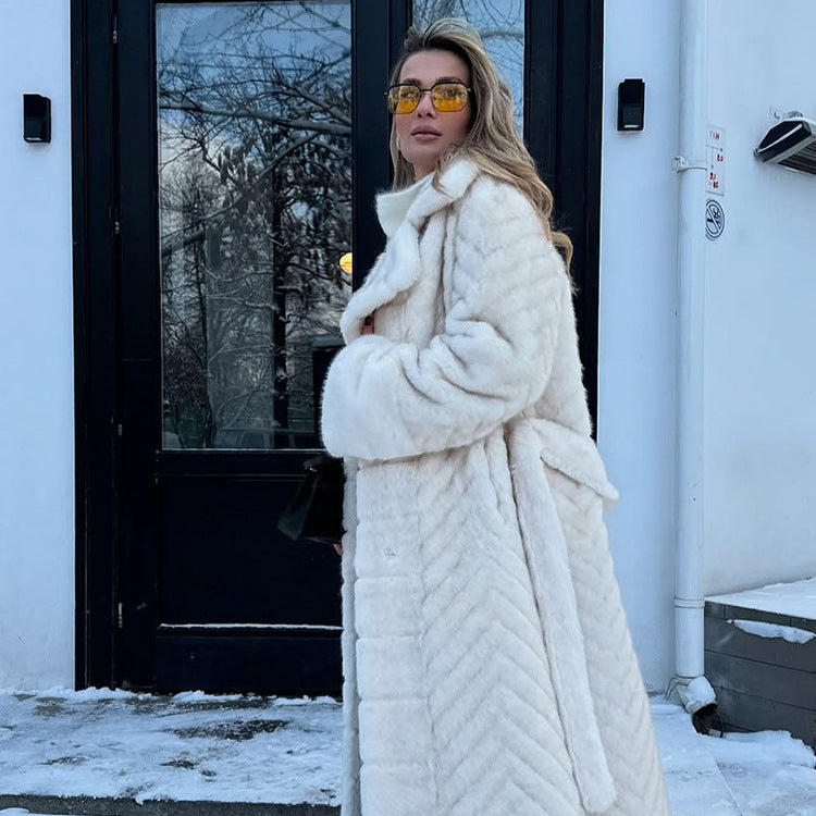 Women's Maxi Faux Fur Coat with Hood and Chevron Quilting Mune Fashion