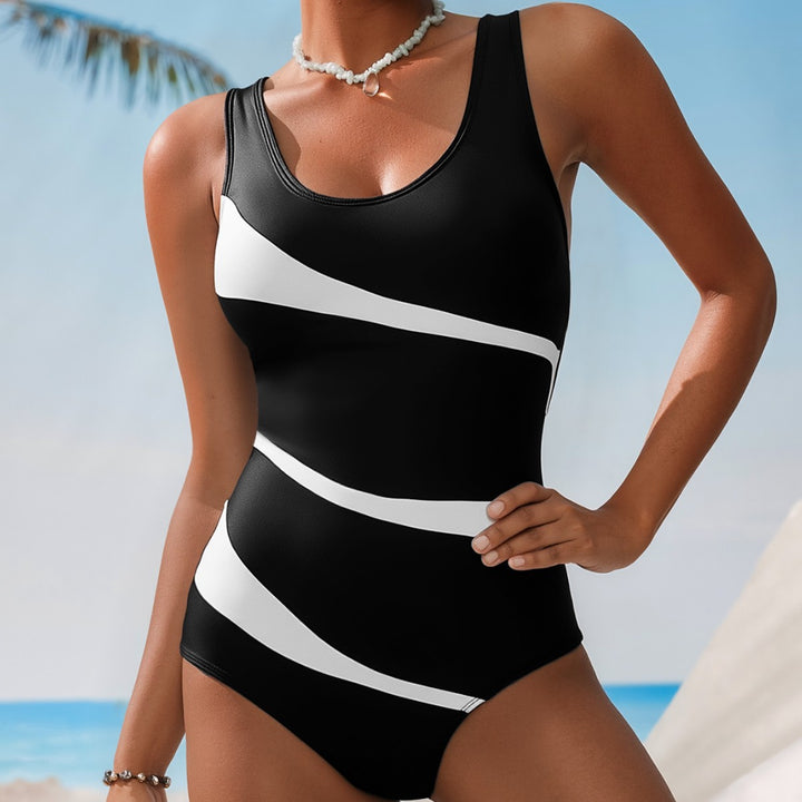 Ladies Sporty Swimsuit Mune Fashion