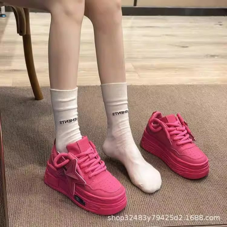 Women's sporty platform sneakers with fashionable star design Mune Fashion